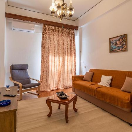 Studio Melange In Loutraki Dt Exterior foto